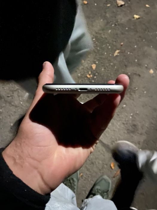 Продам айфон 11 128гб