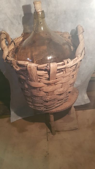 Стъклени дамаджани 25л, 50л, 10л, 0.5л