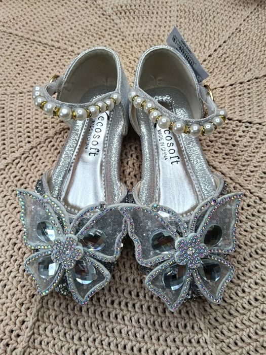 Туфли детские на девочку