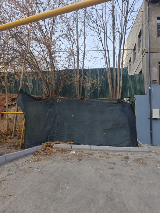 Участок 14 соток +Коробка 230 квм  ул Махтумкули.