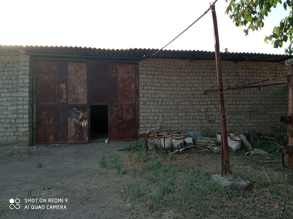 Arzon noturar joy binosi va 0.98 ga yeri bilan shoshilinch sotiladi