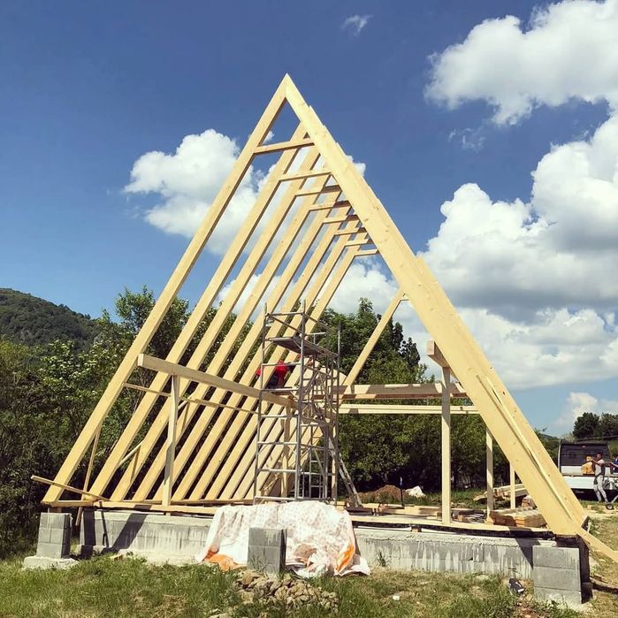 Vând cabane tip a frame din lemn