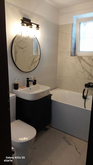 Apartament 2 camere de închiriat, cu2 balcoane