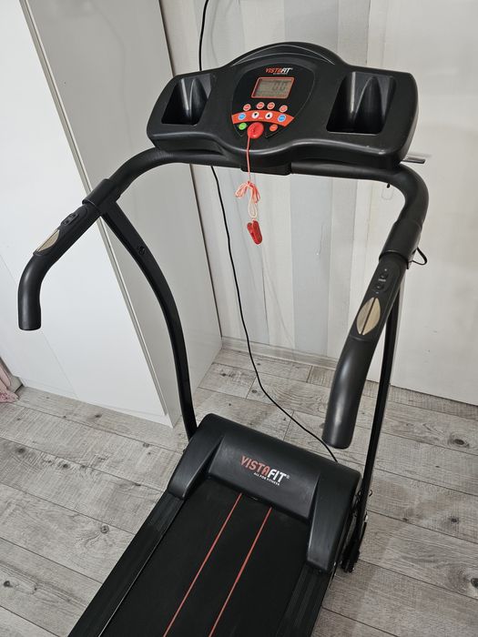 Електрическа бягаща пътека – почти неизползвана, сгъваема, до 12 км/ч