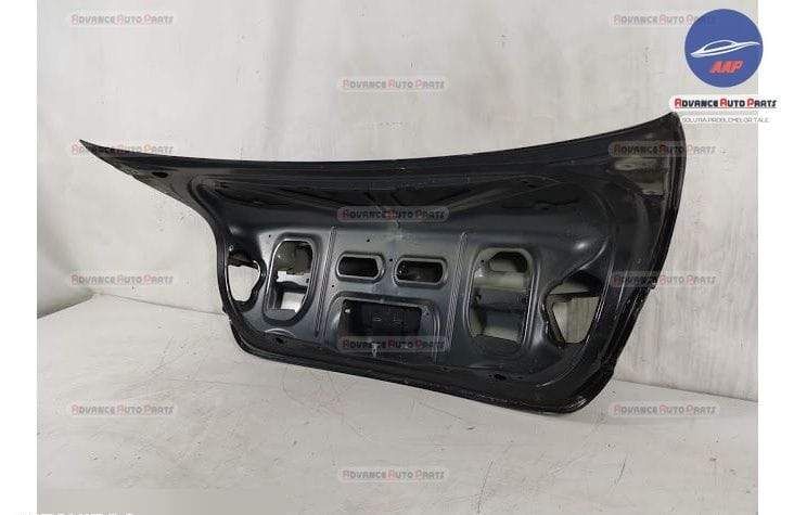 Оригинален заден капак / Original haion BMW Серия 3 E90/E91/E92/E93 [ф