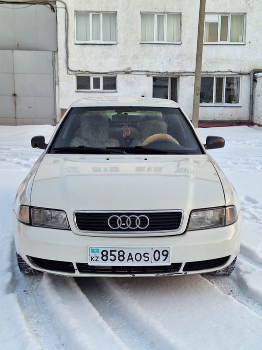 Продаю ауди а4 б5