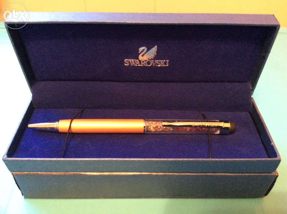 Коробочки, чехлы для ручек на подарок