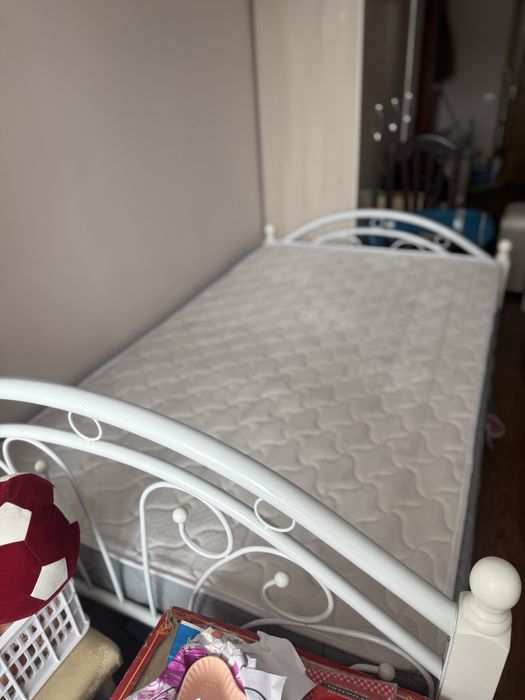 Срочно продам кровать