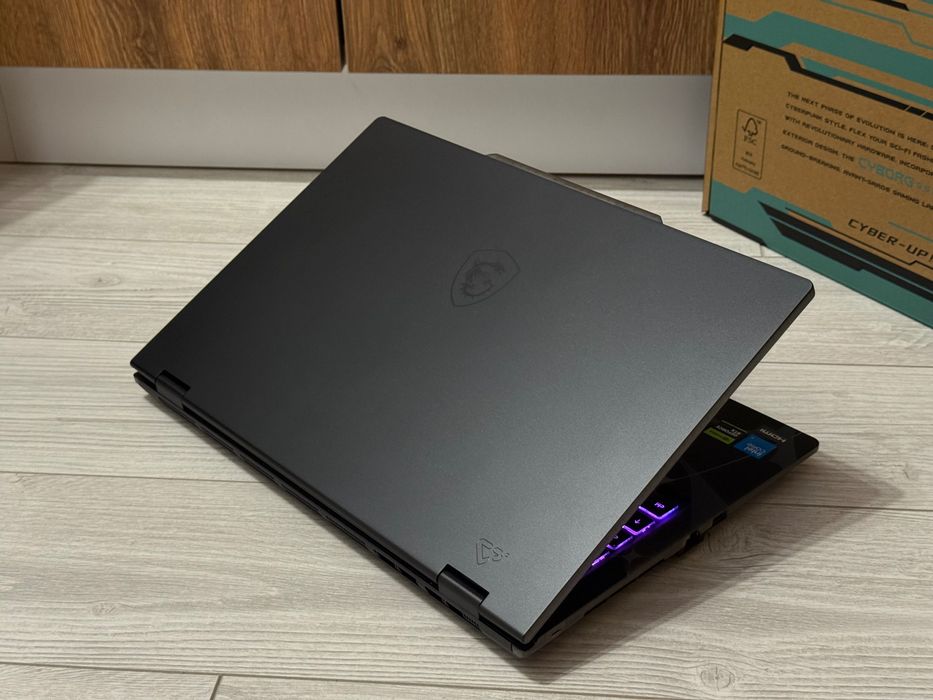 15.6 144hz/RTX 5060 8GB / i7 240H / 16GB/ НОВ Гаранция / RGB/ CYBORG MSI