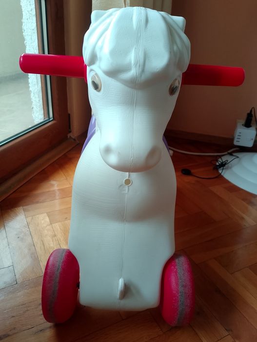 Моторче и конче за бутане и баланс