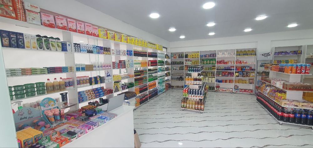 Чирчик шахри 2 микро район Янги узб Дукон сотилади 66 квадрат 62.000$