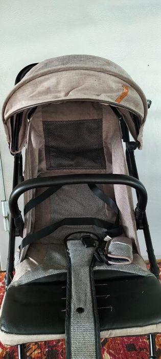 Коляска прогулочная