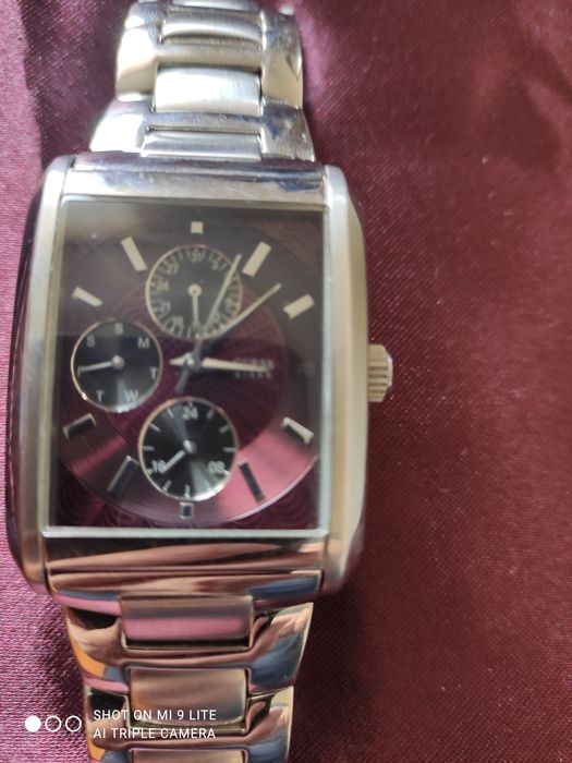 Продам новые часы