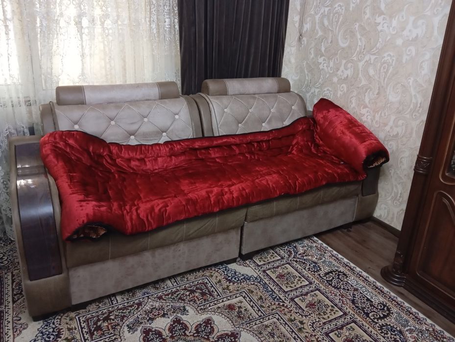 Ugalok divan gastinni