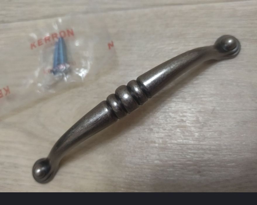 Ручки для мебели