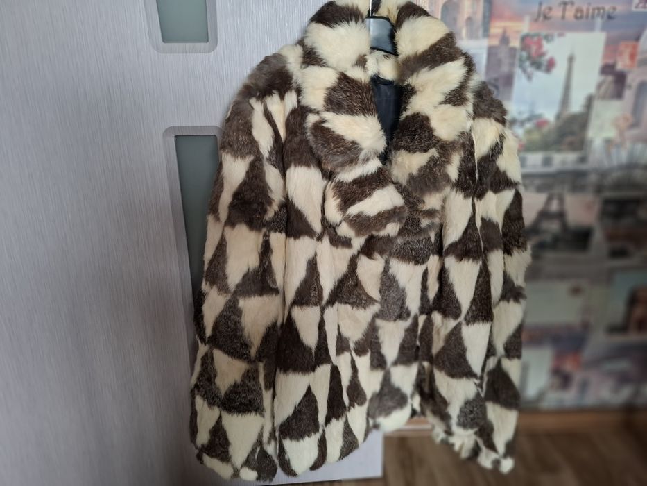 Красиво заешко палто