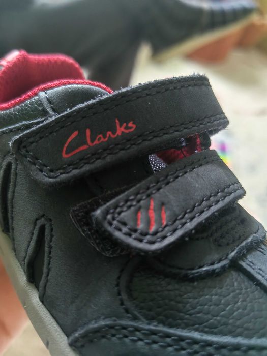 Детски обувки Clarks! НОВИ !
