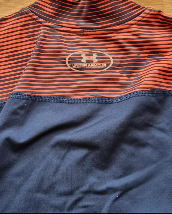 Bluza sport Under Armour 10-12 ani sau Xs S