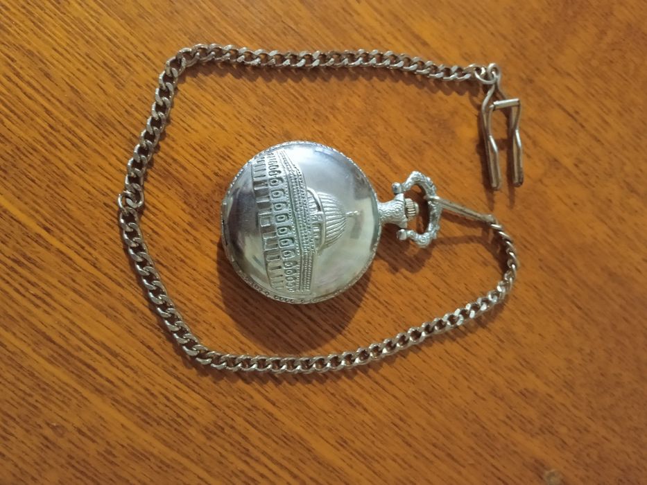 Часы мужские, кварц и Карманные.