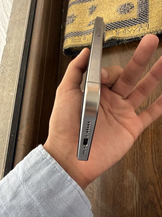 iPhone 15 pro 256gb