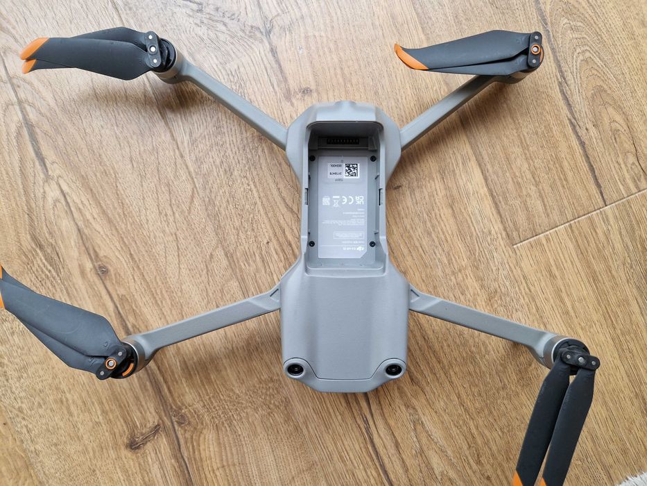 DJI AIR 2S fly more combo 5 батерии