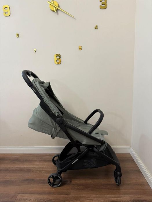 Продам коляску оригинал Easywalker