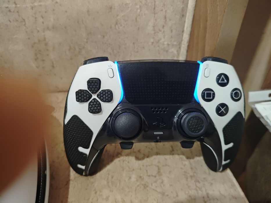 Sony Dualsense Edge - отличен