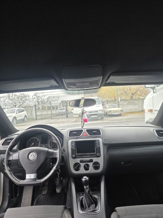 Wolkswagen Scirocco 2.0 tdi