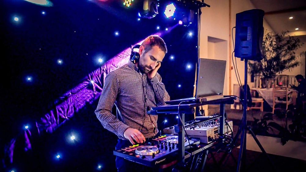 Dj profesionist evenimente, botez, cununie, nunta, etc.