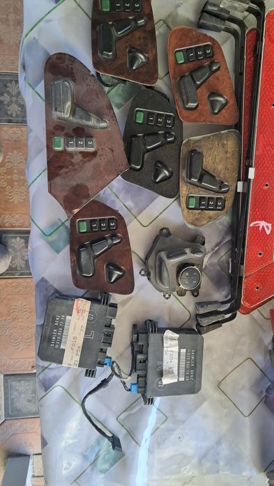 Мерс.Е.210.запчасти по салону.