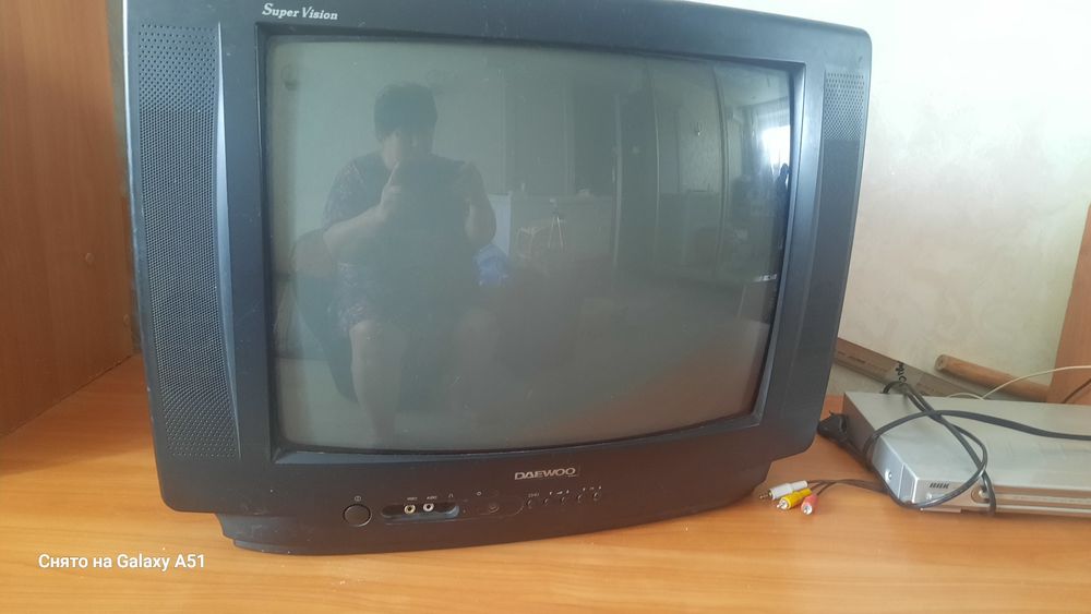 Продам телевизор в рабочем состоянии.