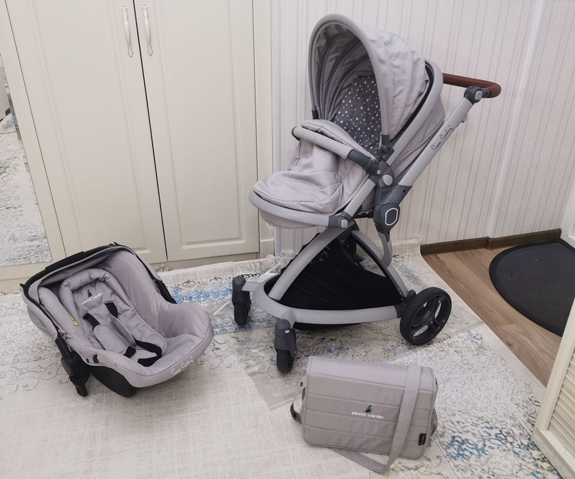 Коляска 3-в-1 Pierre Cardin + Автолюлька. Полный комплект.