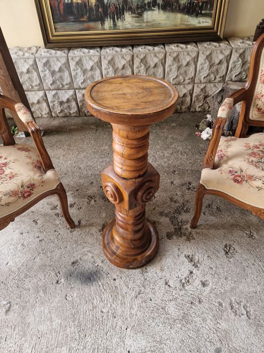 Уникална антикварна английска дървена колона масив резба