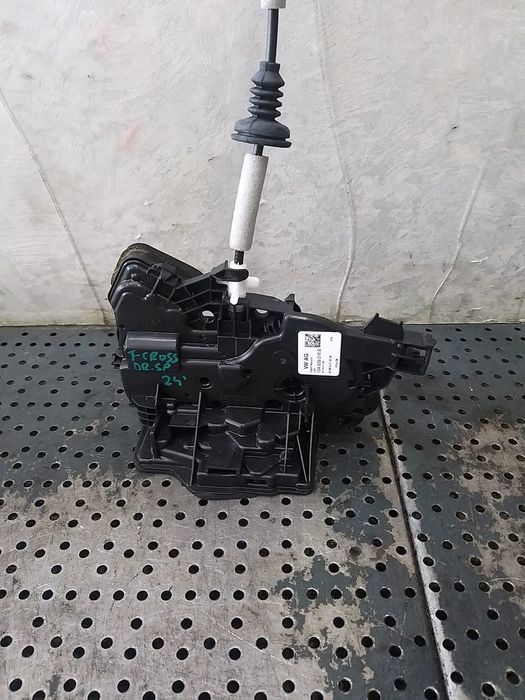 Broasca usa dreapta spate vw t cross c11 d31 10a839016b