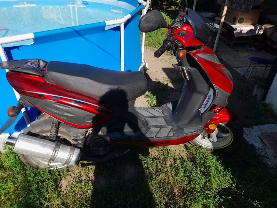 Скутер Рейсер 125 куб