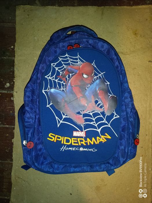Rucsac  pentru copii cu Spiderman aproape nou