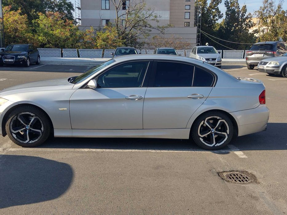 BMW E90 318d 122CP
