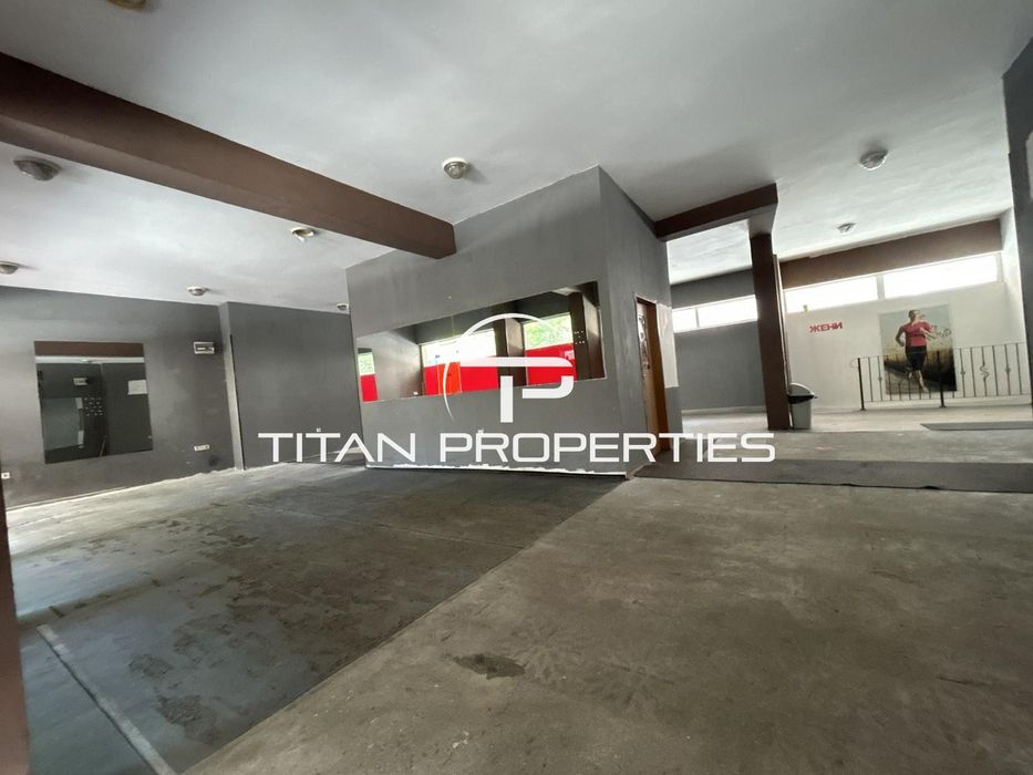 Продава се Магазин в Пловдив, Въстанически - 450 кв.м за 1334 €/кв.м - Снимка #1