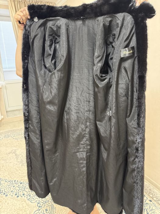 Продам норковую шубу