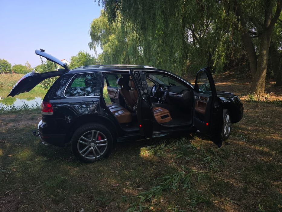 Volkswagen Touareg 7L - 3.0 TDI BKS 224Cp - King Kong Individual! Deosebita! Perne * Piele Maro * 4 Zone Clima * DVD