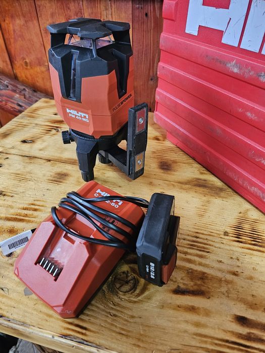 Nivelă Laser Hilti PM40 MG