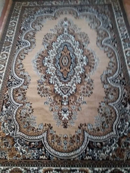 Ковер полушерстяной