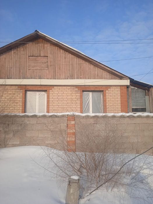 Продается дом с гаражом