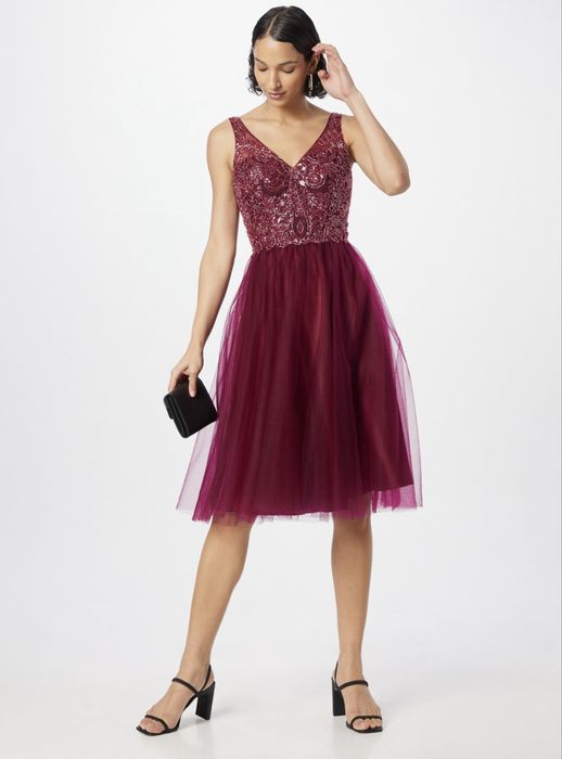 Официална рокля Laona в бордо червено с камъни и тюл за сватба