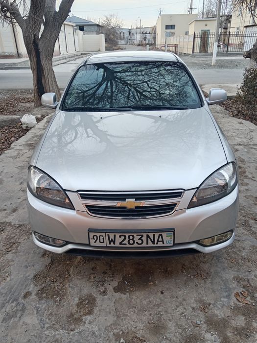 11000$ kelishiladi  moshinani ahvol supper ustaga kursatib haydab kuri