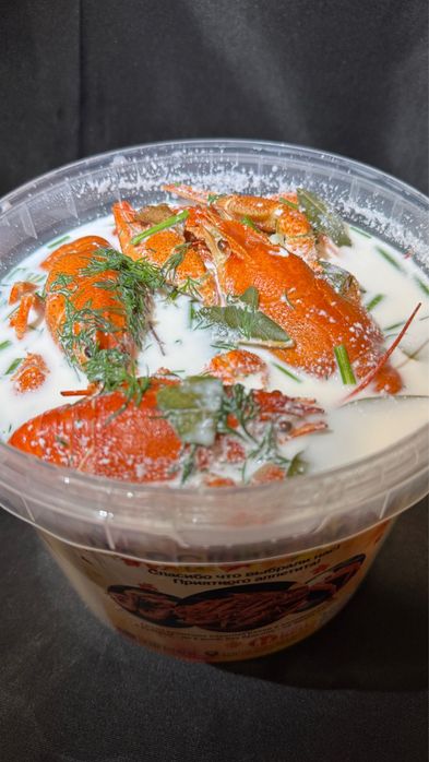 Живые раки, лангустины, крабы