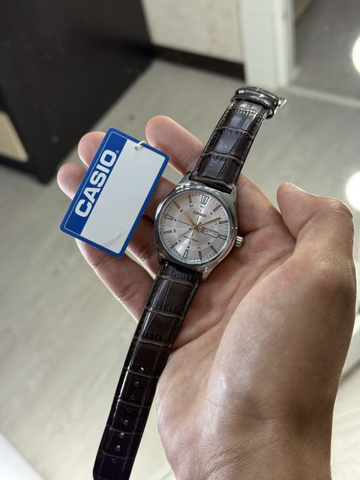 Casio MTP-V006L-7C — стильные классические часы | Новые