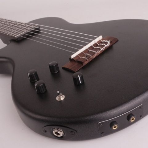 Classik electro gitara