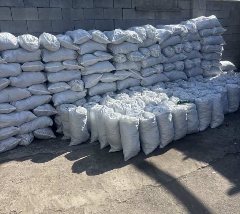 Уголь в мешках...