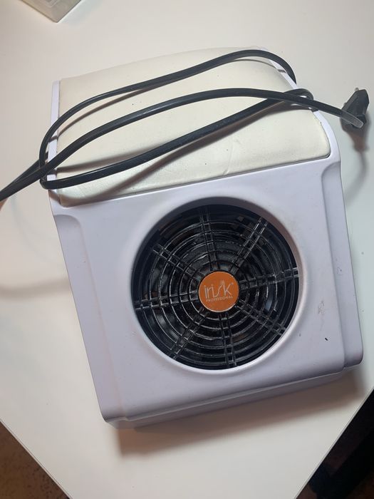 Продам пылесос для маникюра, верхние формы